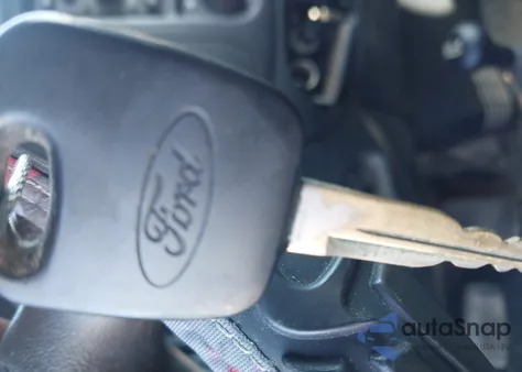 2003 Ford F-150 Lariat/Xl/Xlt из США, поврежденный, VIN 1FTRX18WX3NA49327